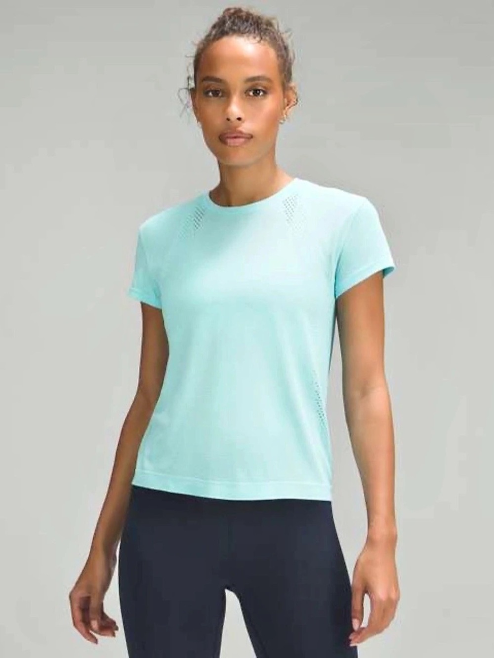 Lululemon Train to Be Short-Sleeve Shirt in Cyan Blue Size 8